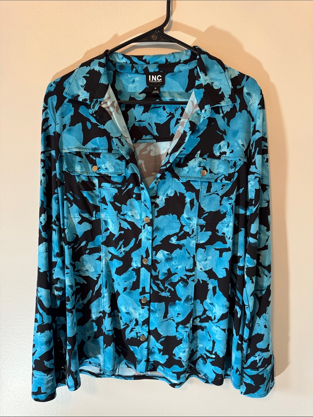 INC International Concepts Black and Blue Abstract Floral Button-Down Shirt